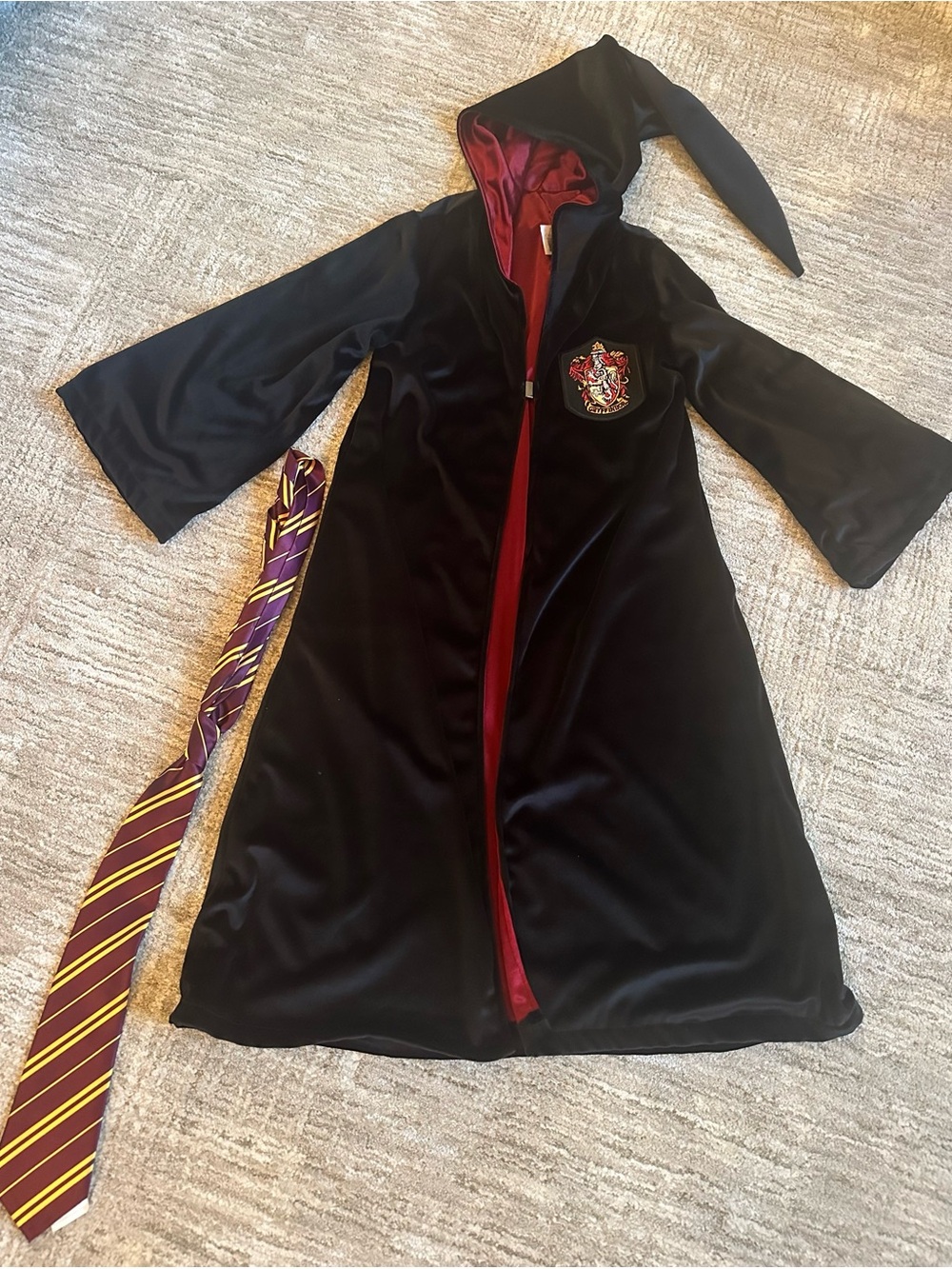 Warner Bros. Black Hooded Wizard Robe with Red Lining and Maroon/Gold Tie